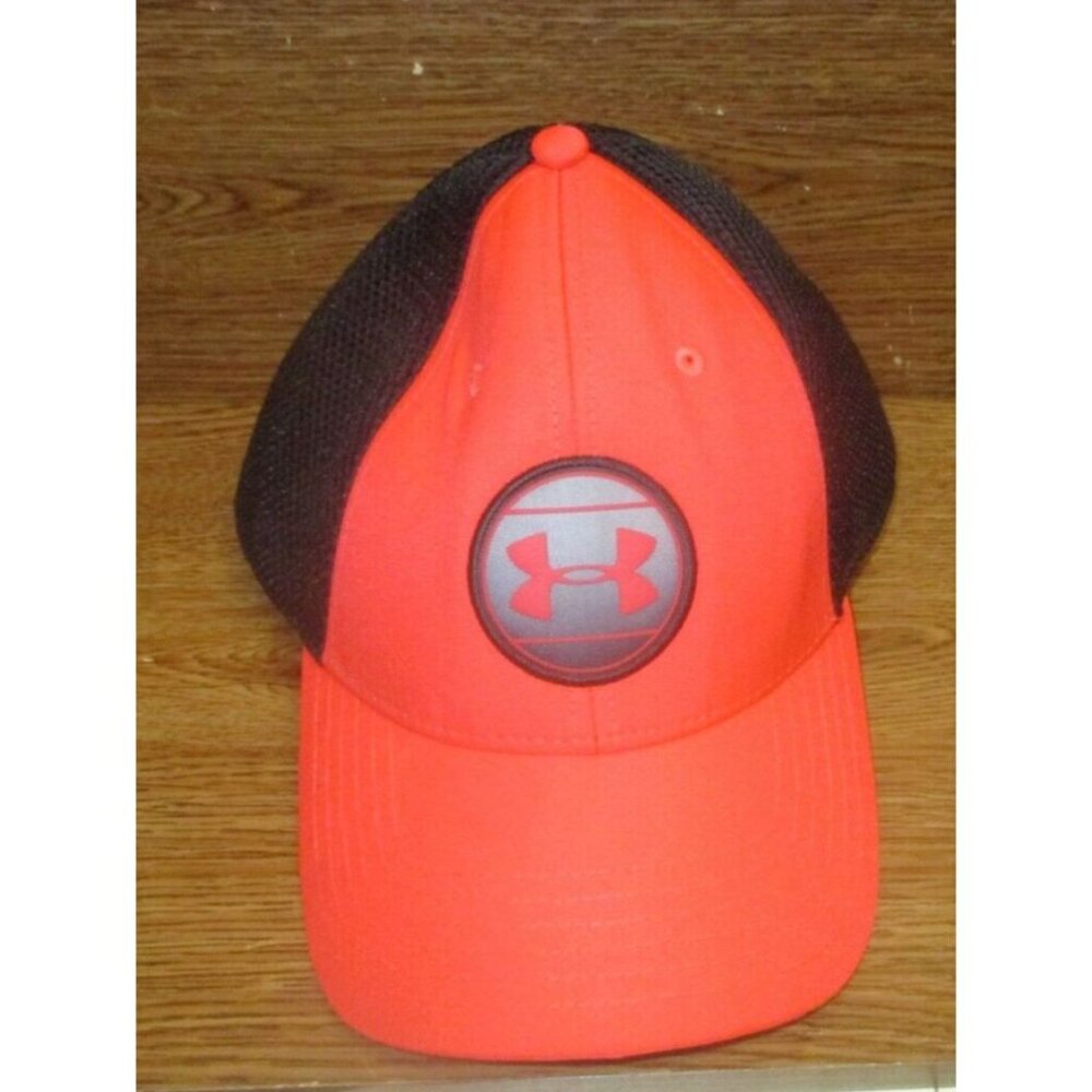 Red / Black Under Armour Baseball Cap M - L Fitted Hat Curved Brim